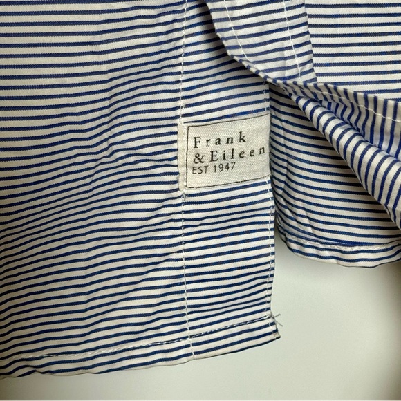 Fʀᴀɴᴋ & Eɪʟᴇᴇɴ Bᴜᴛᴛᴏɴ Uᴘ Cᴏᴛᴛᴏɴ Bᴀʀʀʏ Sʜɪʀᴛ ɪɴ Nᴀᴠʏ Pɪɴsᴛʀɪᴘᴇ - Picture 6 of 12